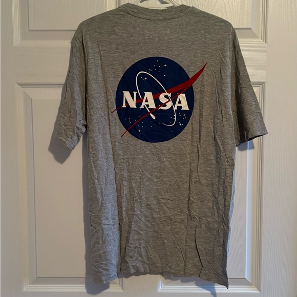 NASA T-Shirt - Picture 3 of 3